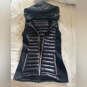Nux hooded vest